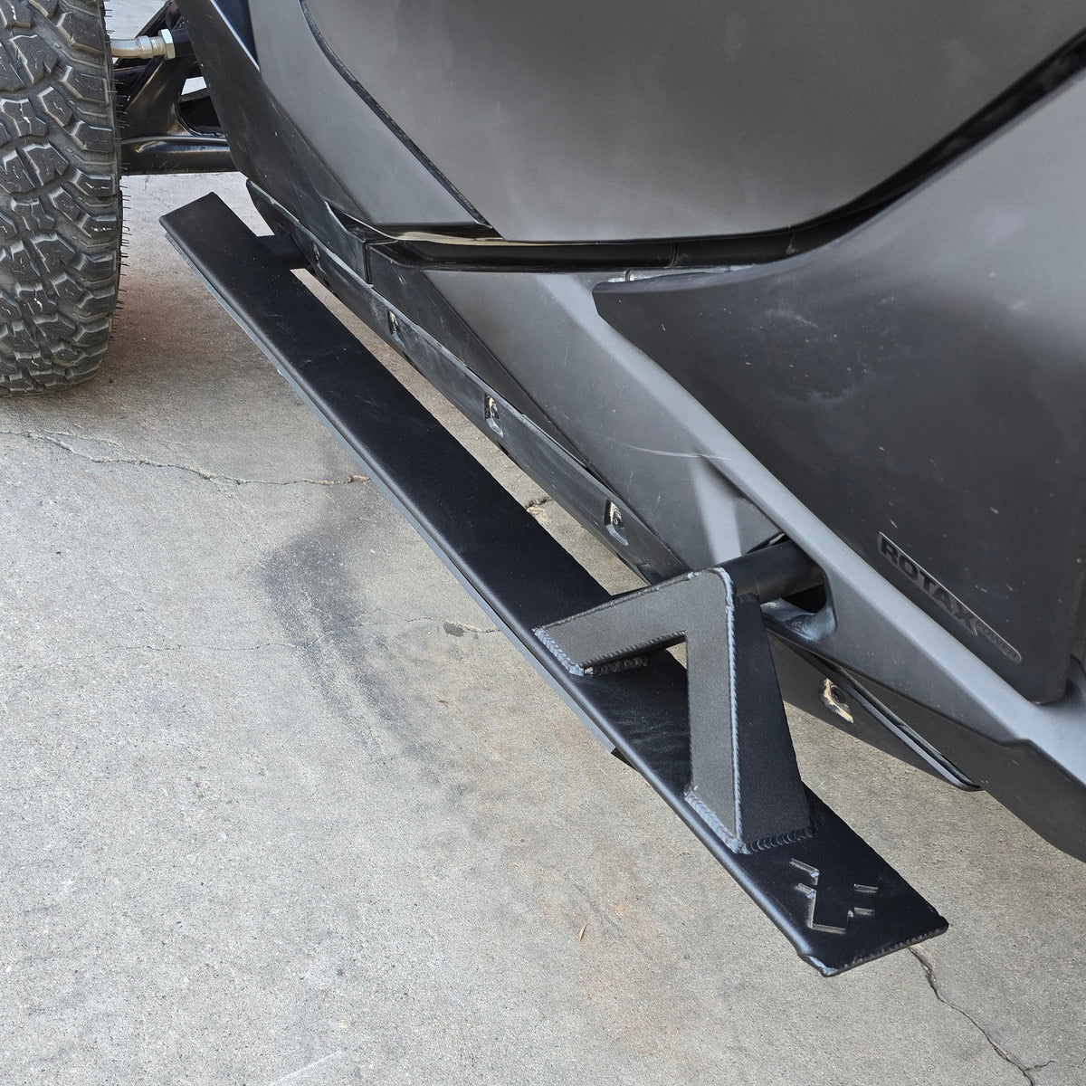 Can-Am Maverick R 2-Seat Rock Slider Steps-FastLab UTV-Black-Black Market UTV