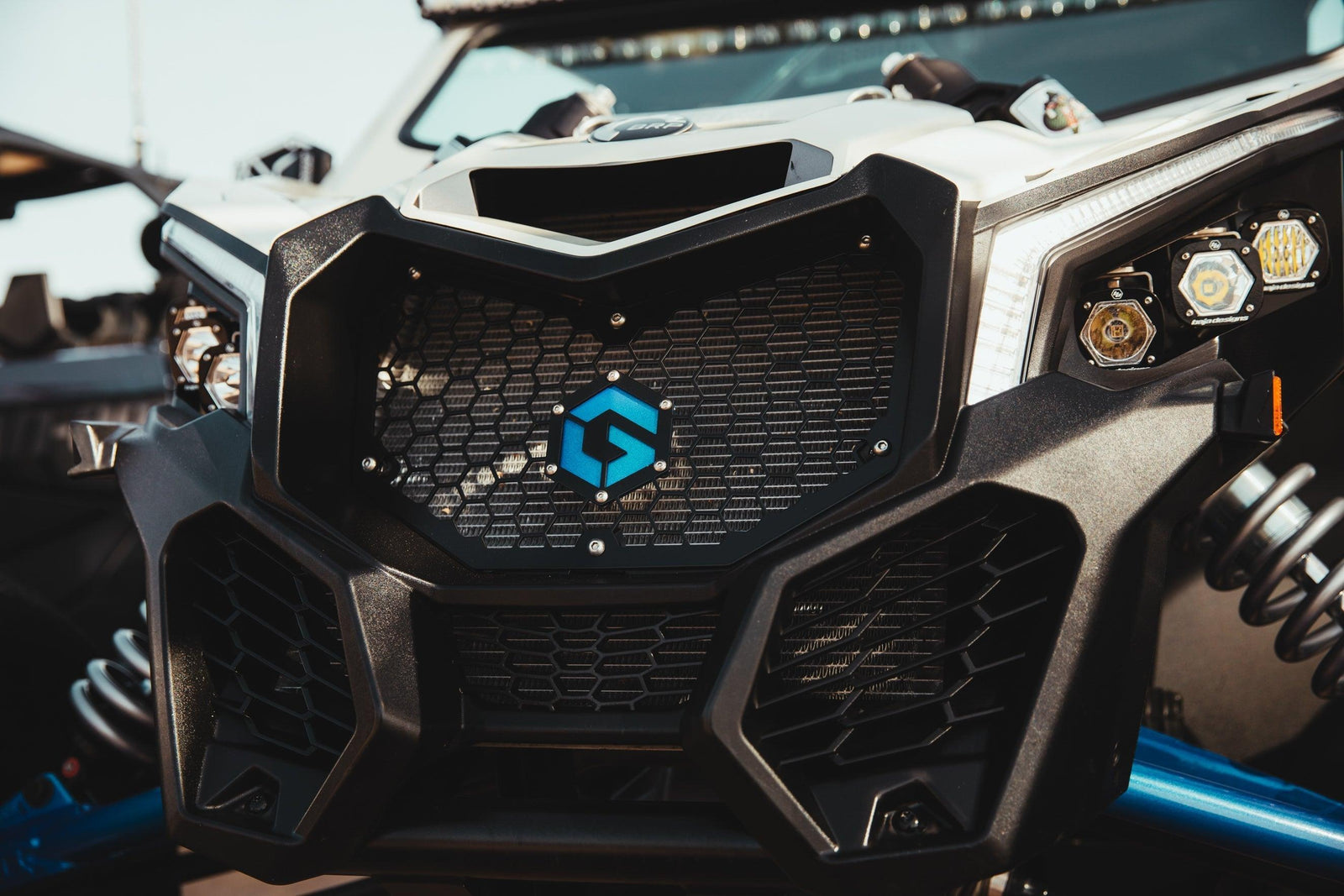 CAN AM X3 FRONT GRILLE-Geiser Performance-Black/Raw-Black Market UTV