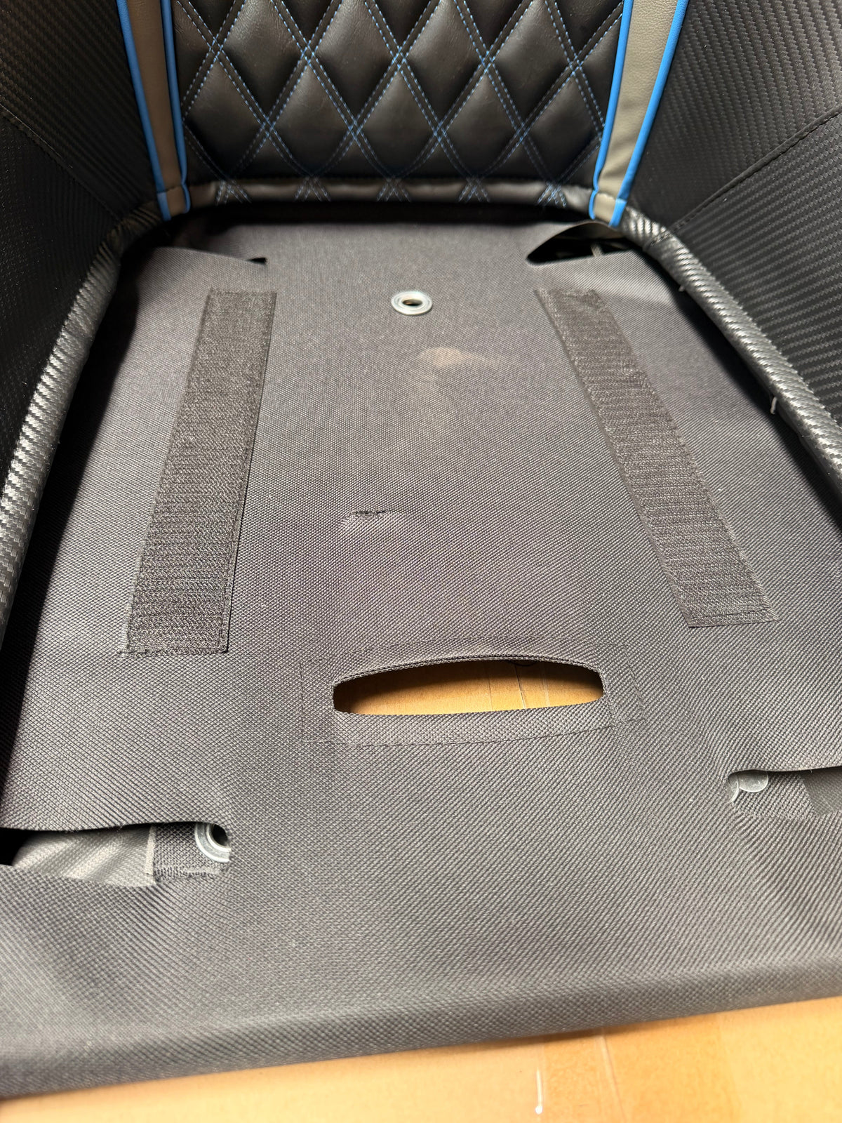 (Blue) Daytona Suspension Seats - Pair