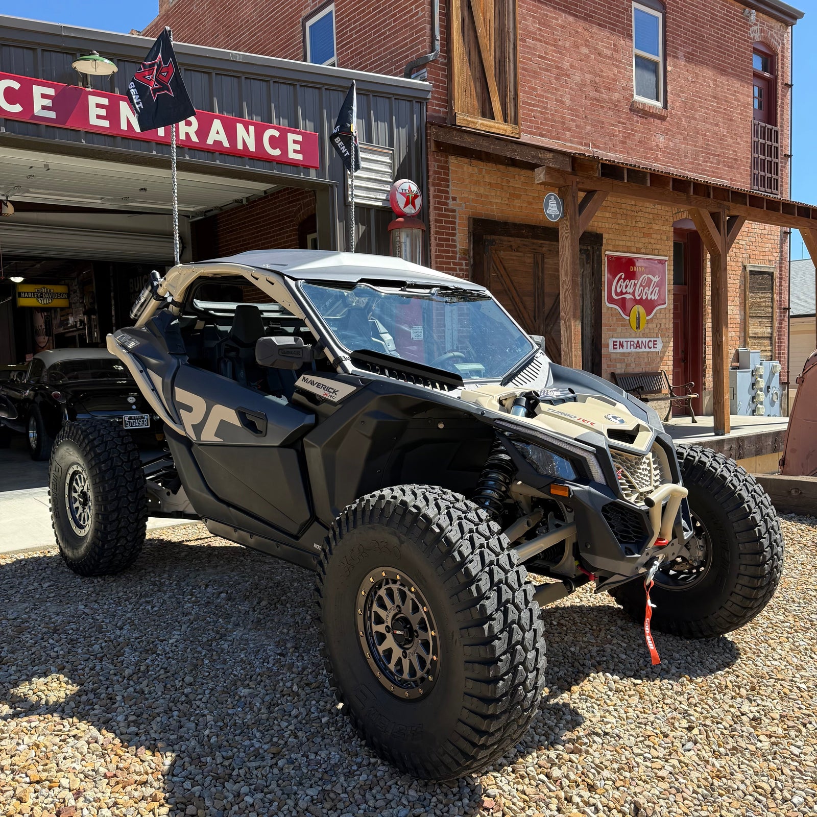 Can-Am X3 2.0 Vented Glass Windshield (Collective)-Windshield-Bent Metal Off-Road-Black-Black-No Scoops-Black Market UTV