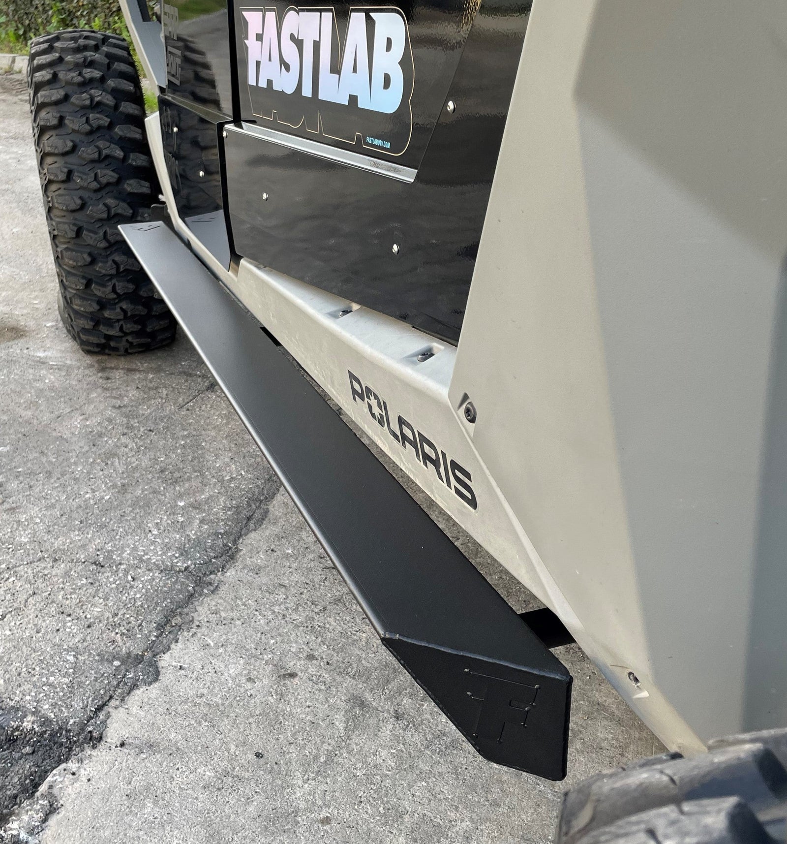 Polaris RZR Pro R / Turbo R / Pro XP 4-Seat Rock Slider Steps-FastLab UTV-Texture Black-Black Market UTV