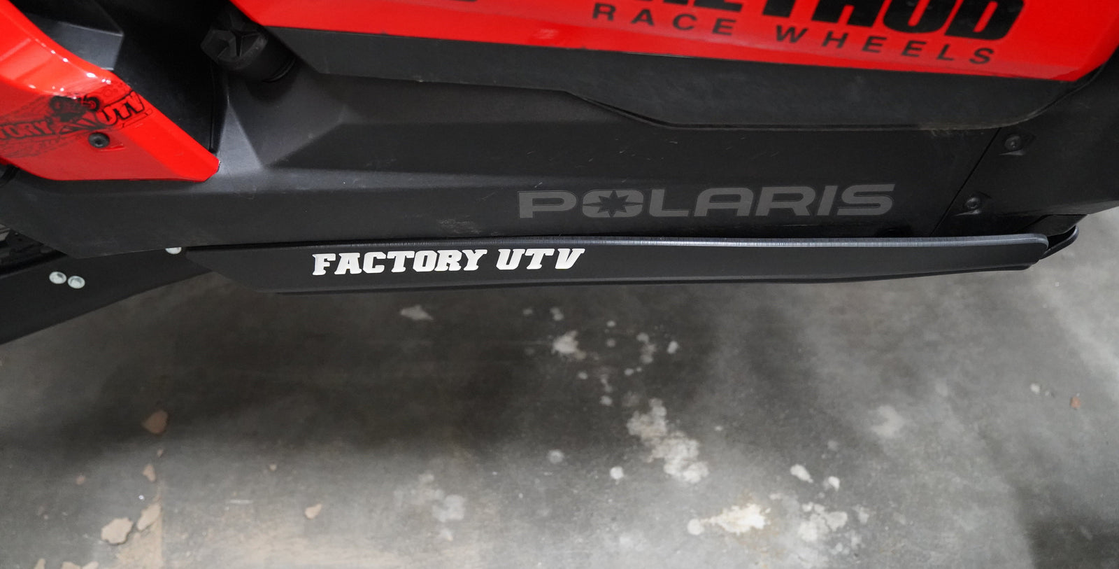 Polaris RZR XP 1000 (2024+) UHMW Rock Sliders-Rock Sliders-Factory UTV-3/8"-Install with Factory UTV Skid Plate-Black Market UTV