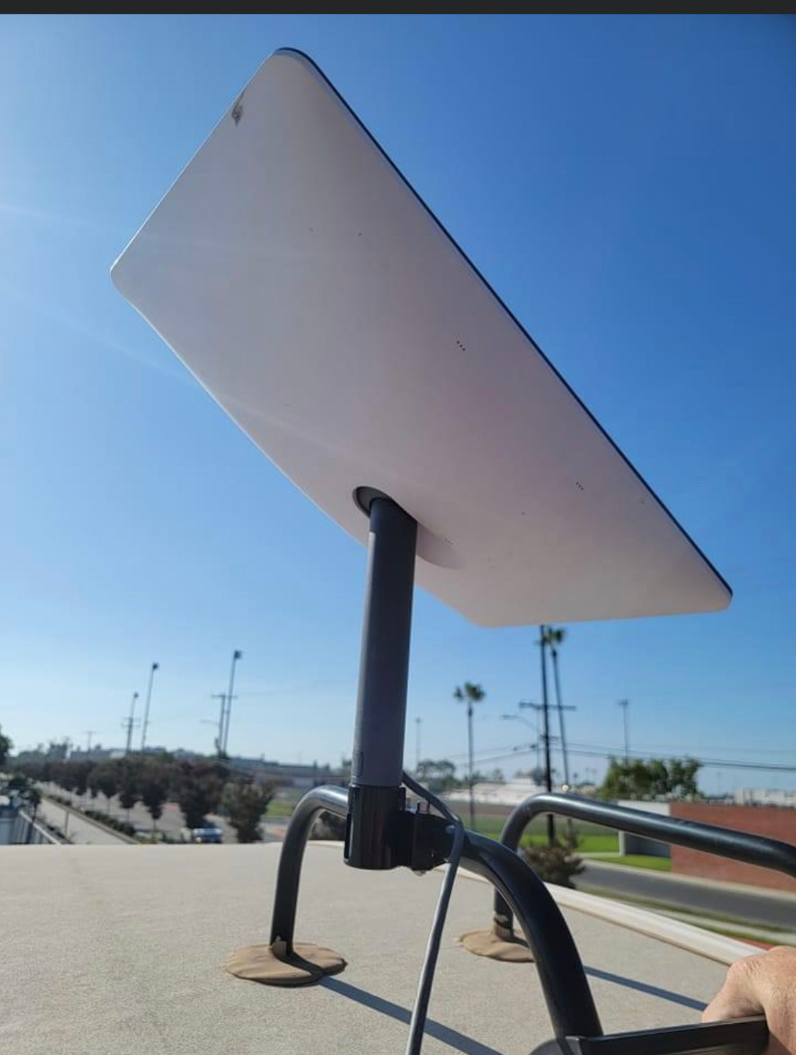 Starlink RV Ladder / Tubing Mount - Dishy - Axia Alloys